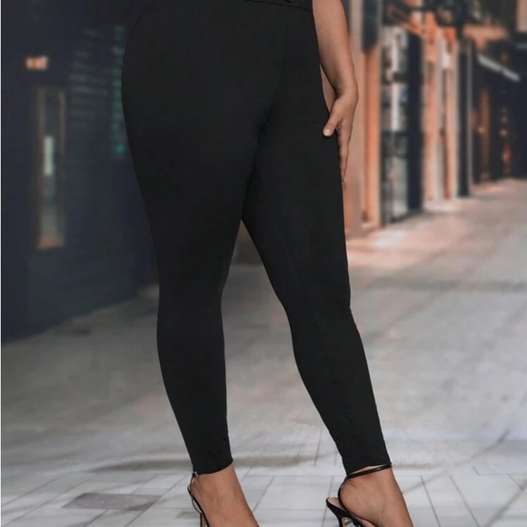 🆕 Black Skinny Pants!!! Brand New!!! - Picture 6 of 8